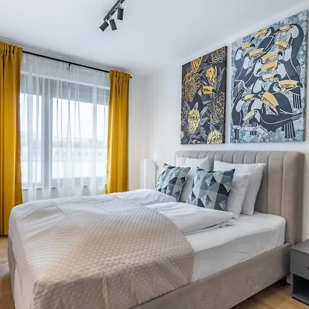 דירה Brand New Flat